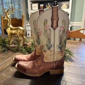 women’s circle g boots